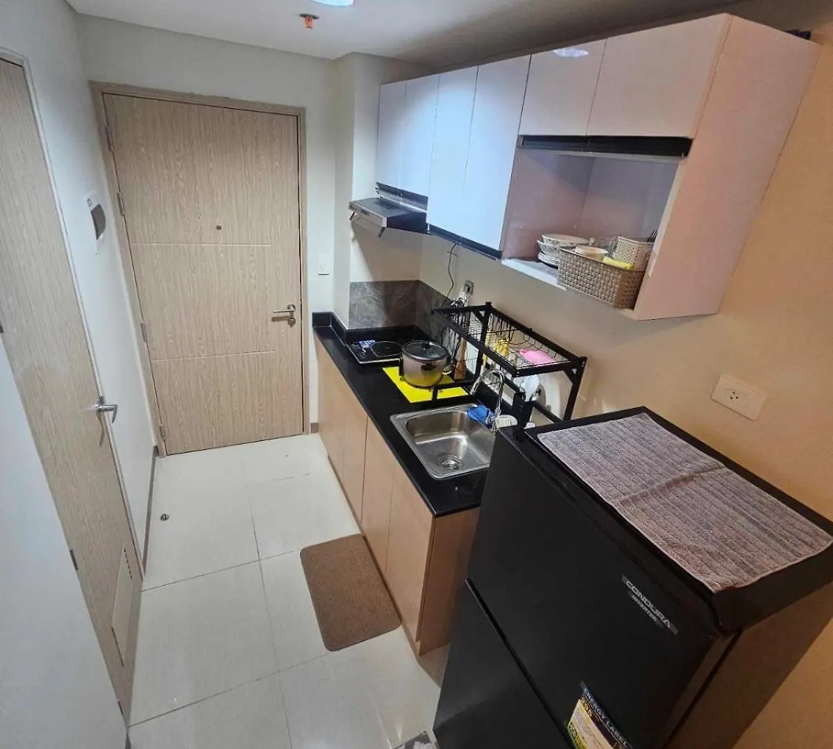 Smdc Field Residences Condo Unit Manila Philippines